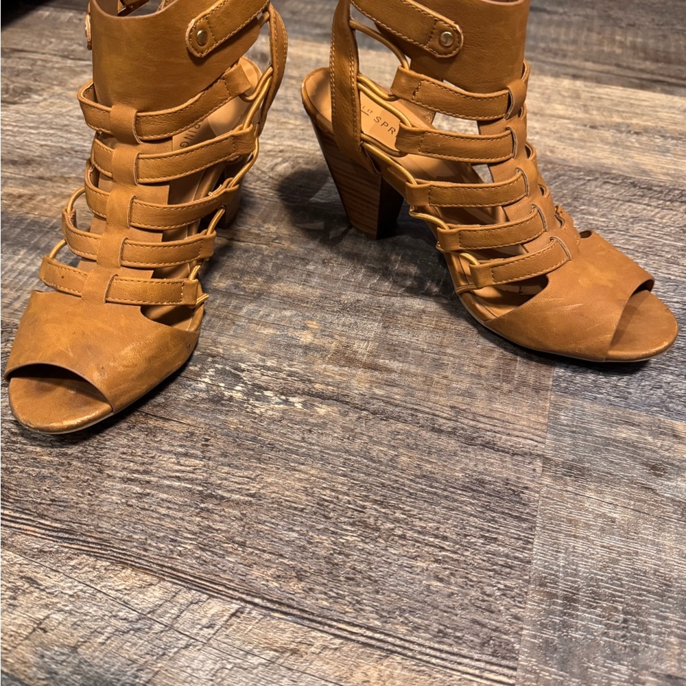 Women's Tan Strappy Heeled Sandals